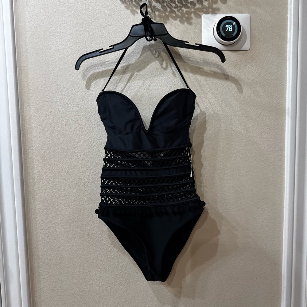 Revolve Tularosa Women’s Nina One Piece Black Cut Out Pom Pom Swimsuit Sz Small